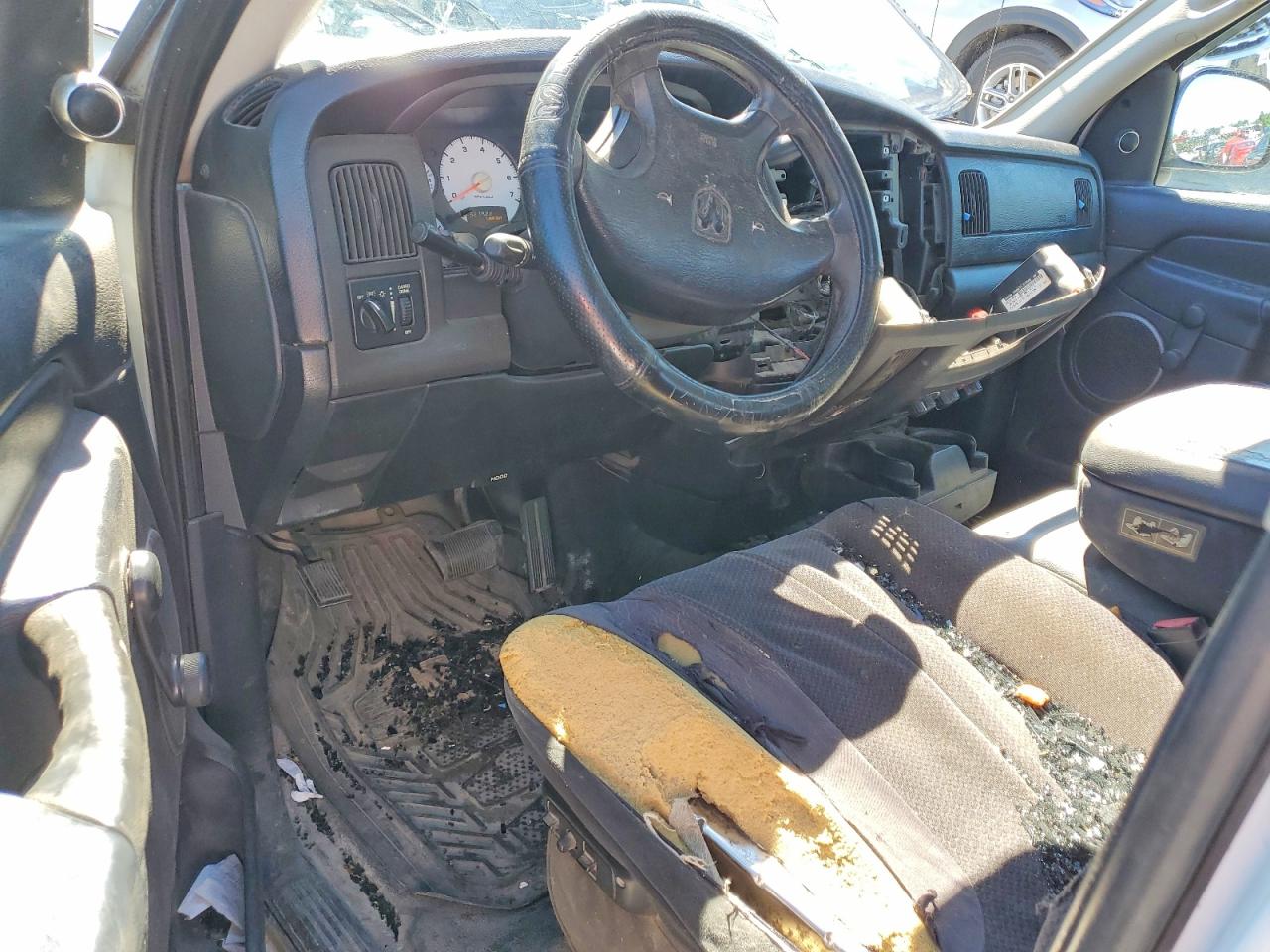 2002 DODGE RAM 1500