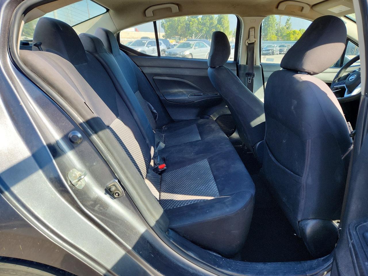 2020 NISSAN VERSA