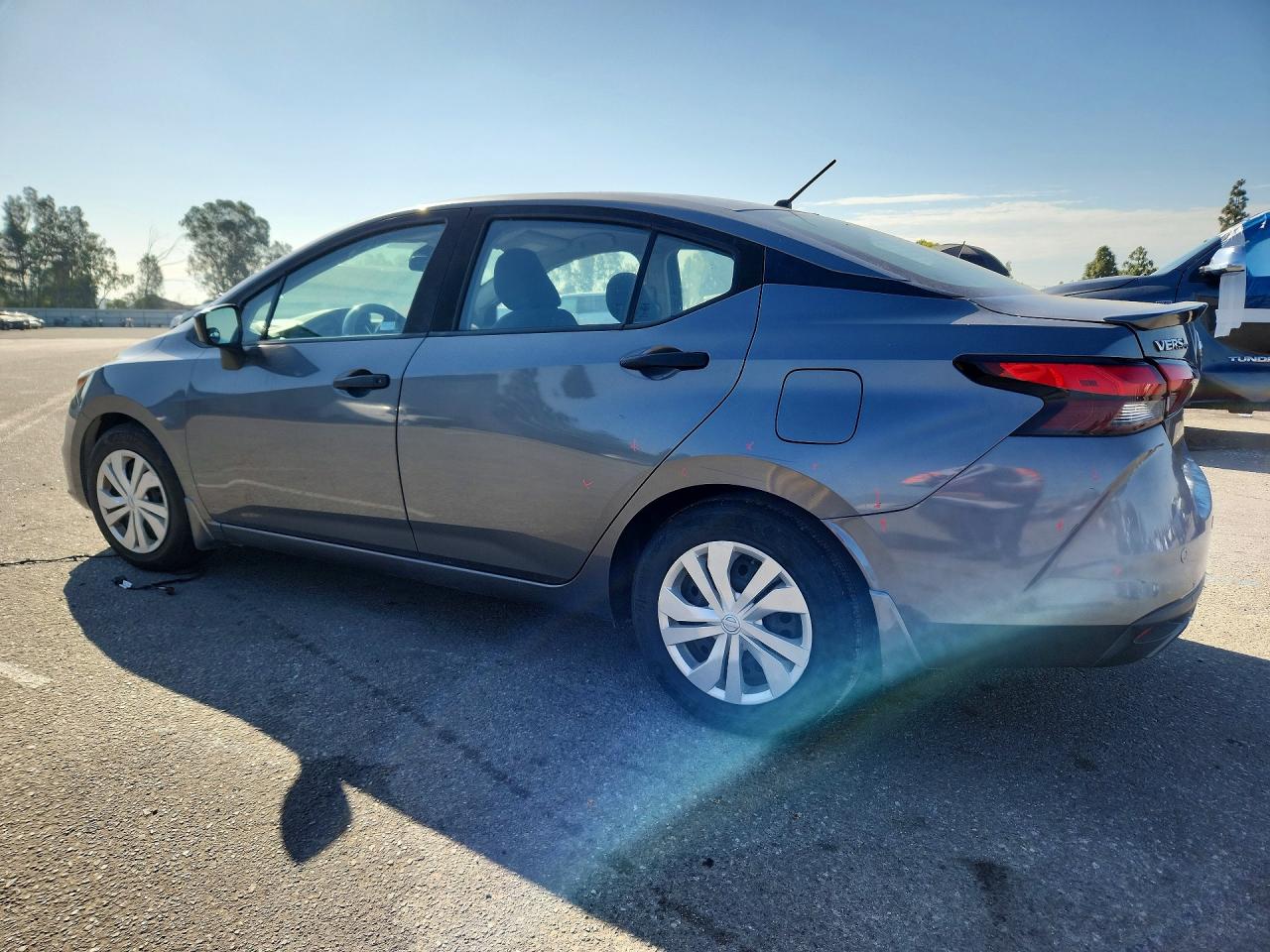 2020 NISSAN VERSA