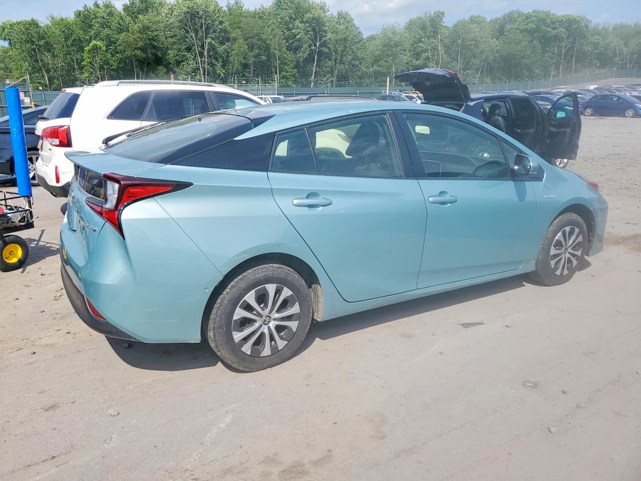 2019 TOYOTA PRIUS