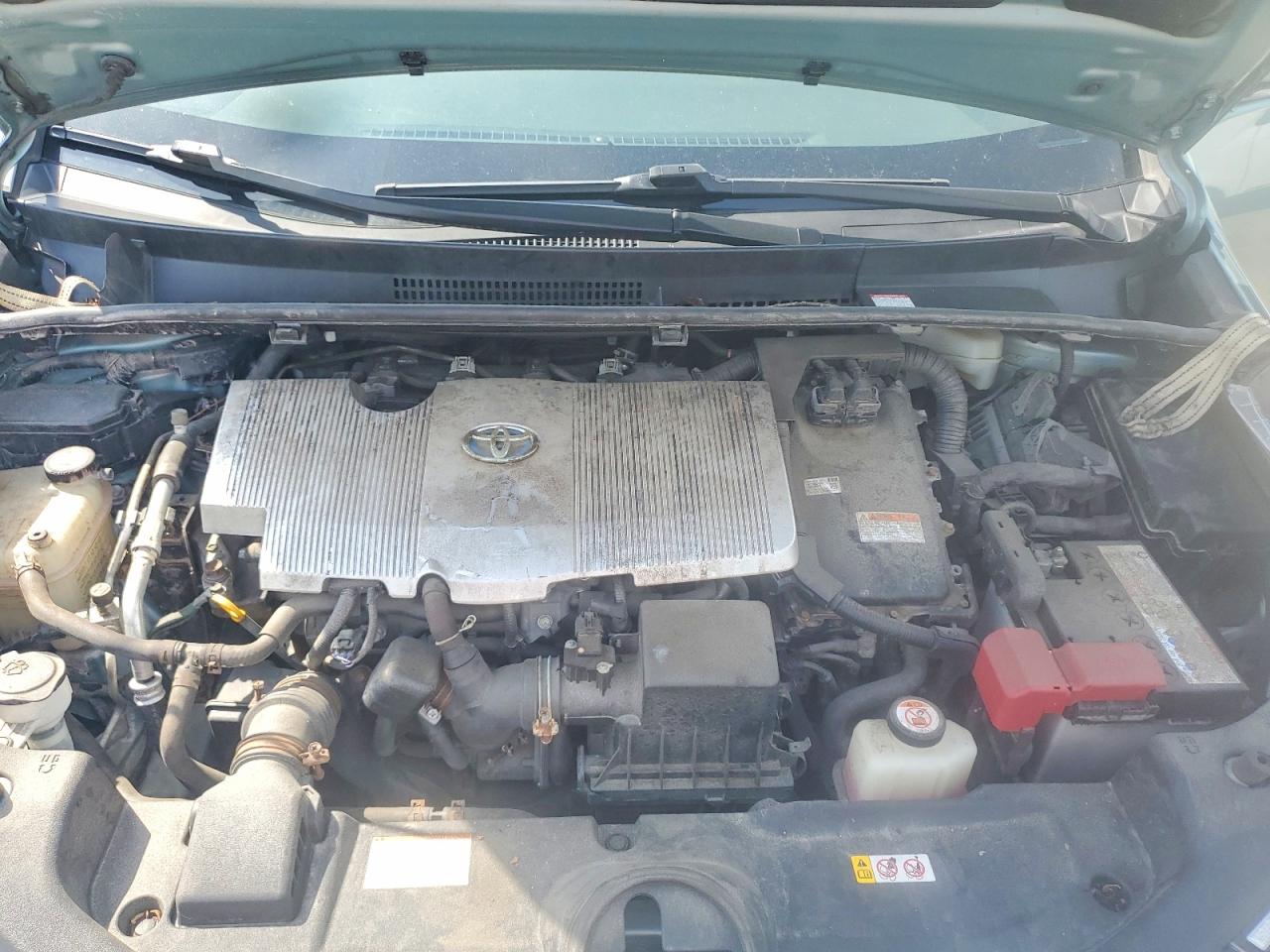 2019 TOYOTA PRIUS