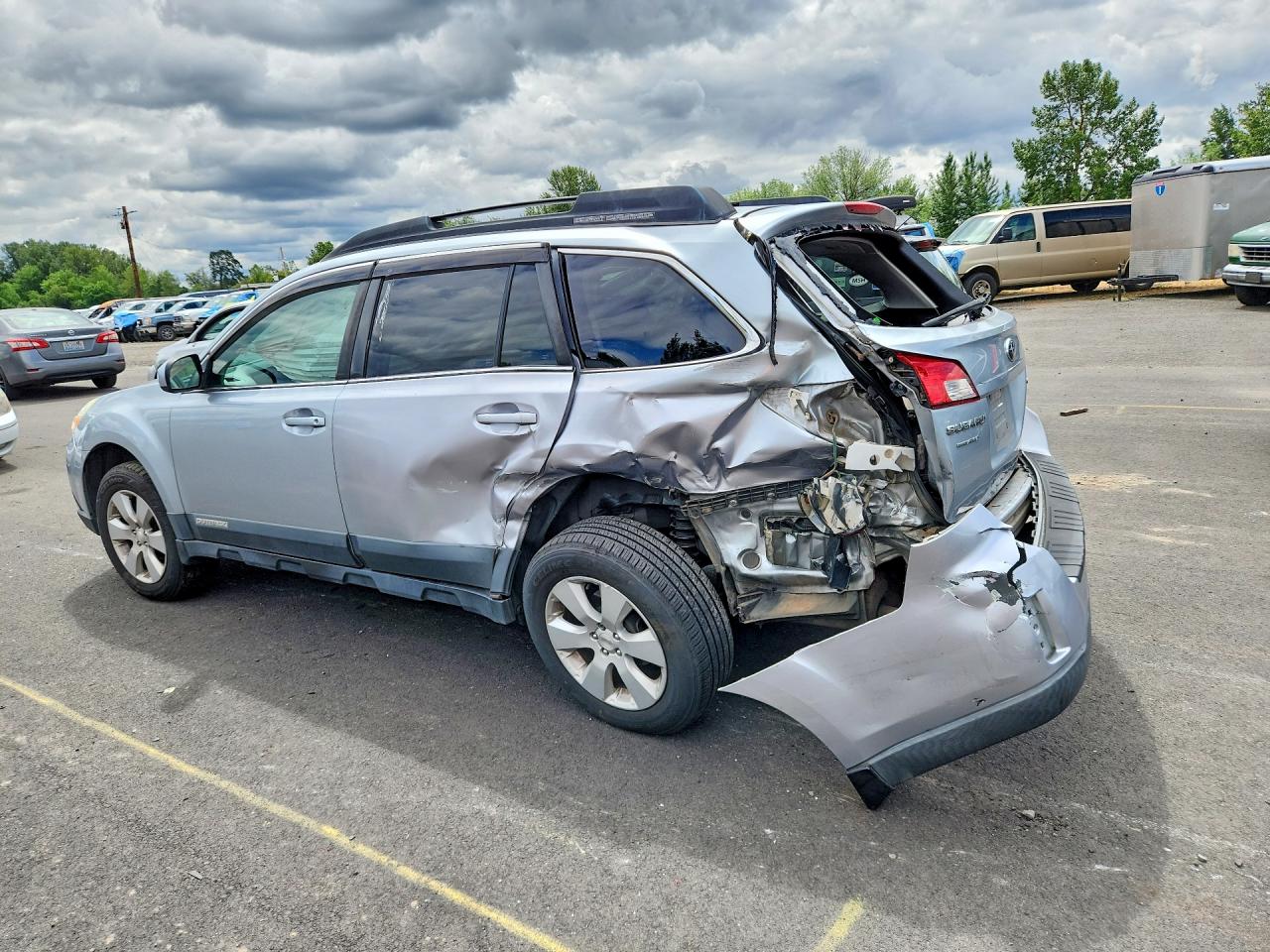 2012 SUBARU OUTBACK