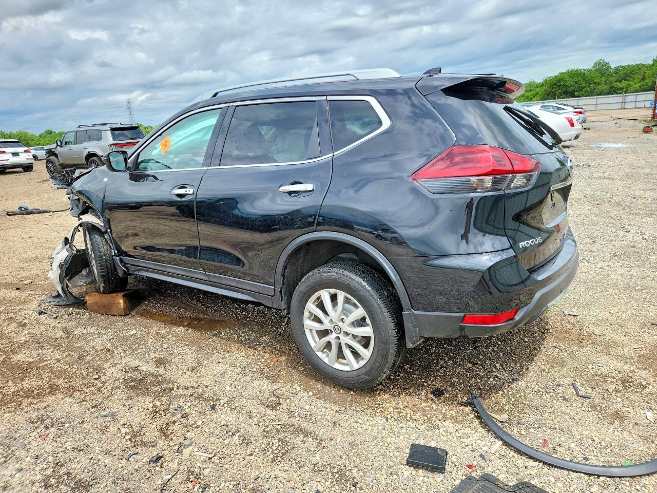 2019 NISSAN ROGUE