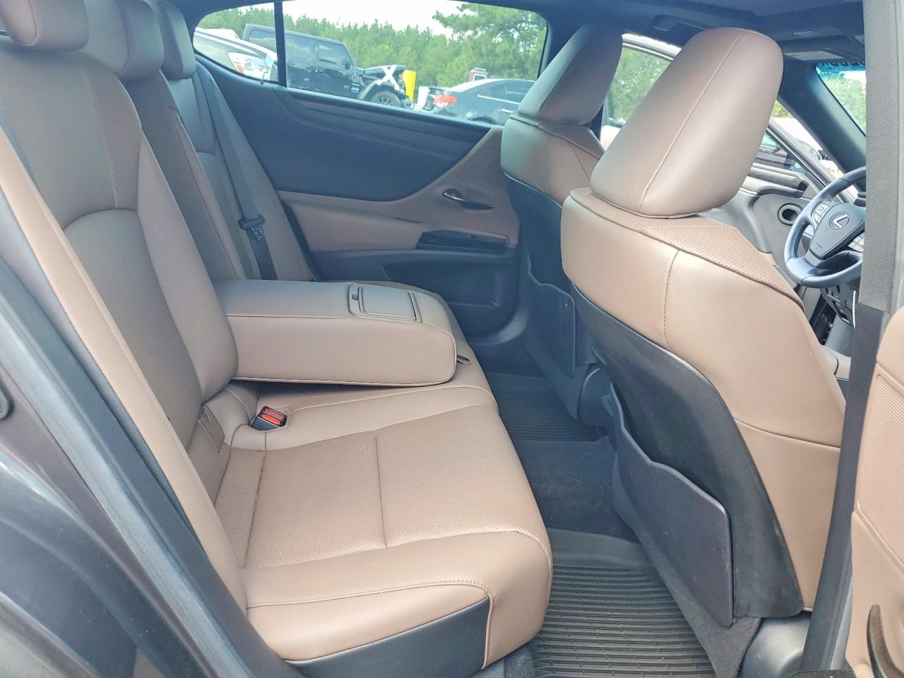 2023 LEXUS ES350