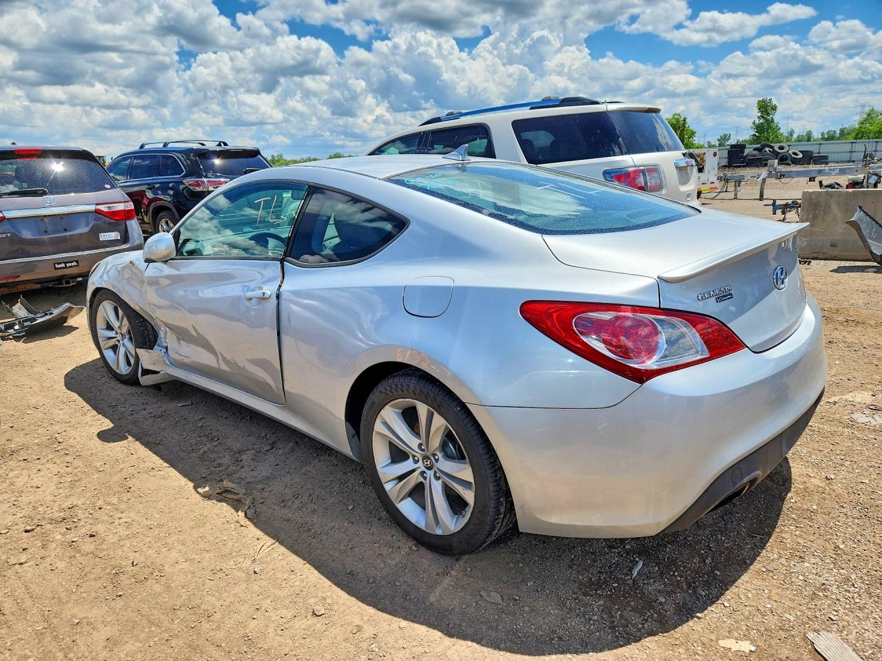 2010 HYUNDAI GENESIS