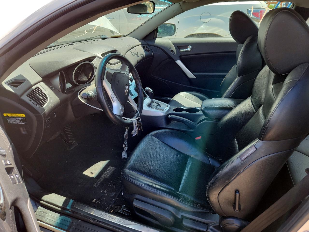 2010 HYUNDAI GENESIS