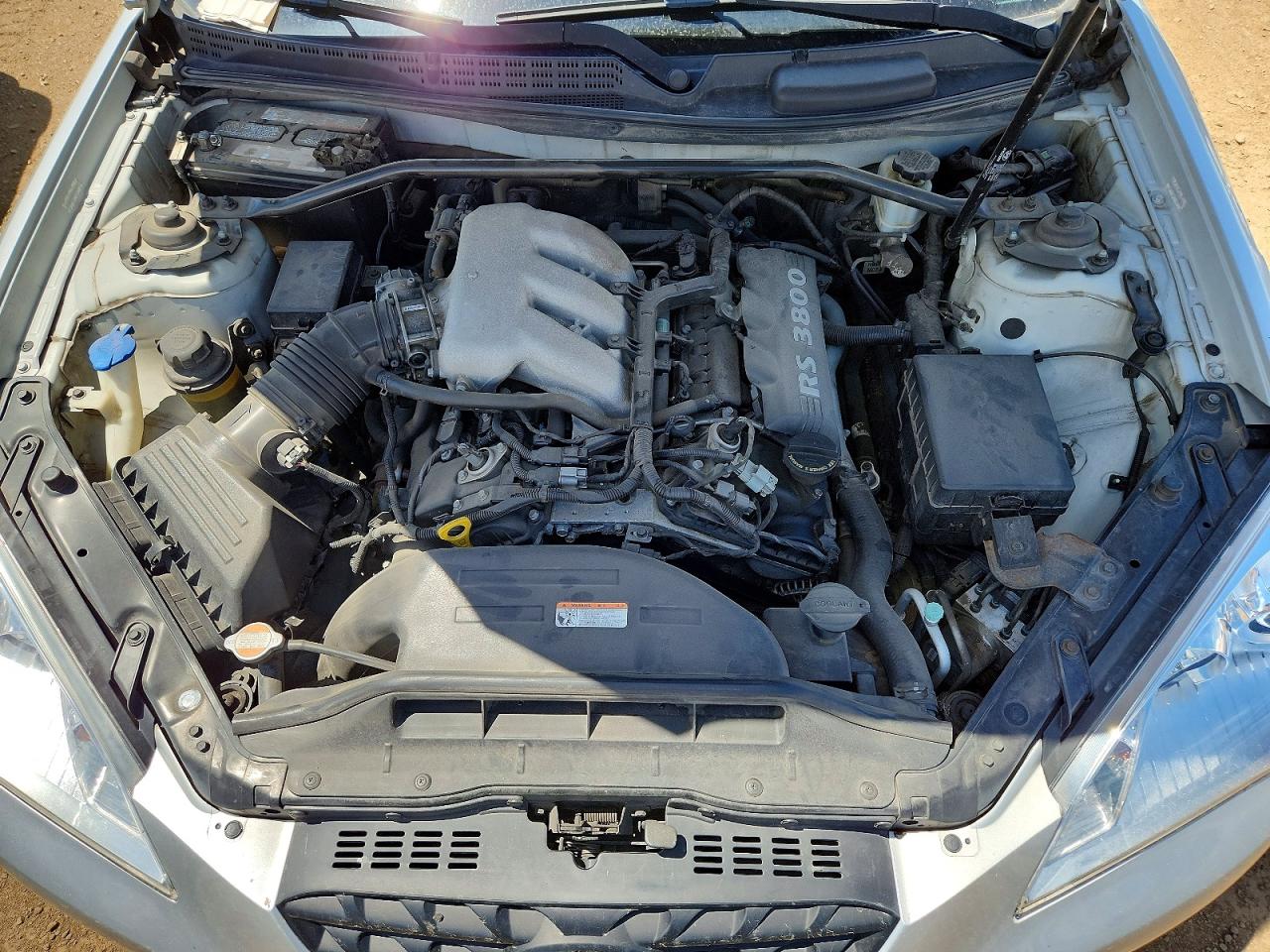 2010 HYUNDAI GENESIS