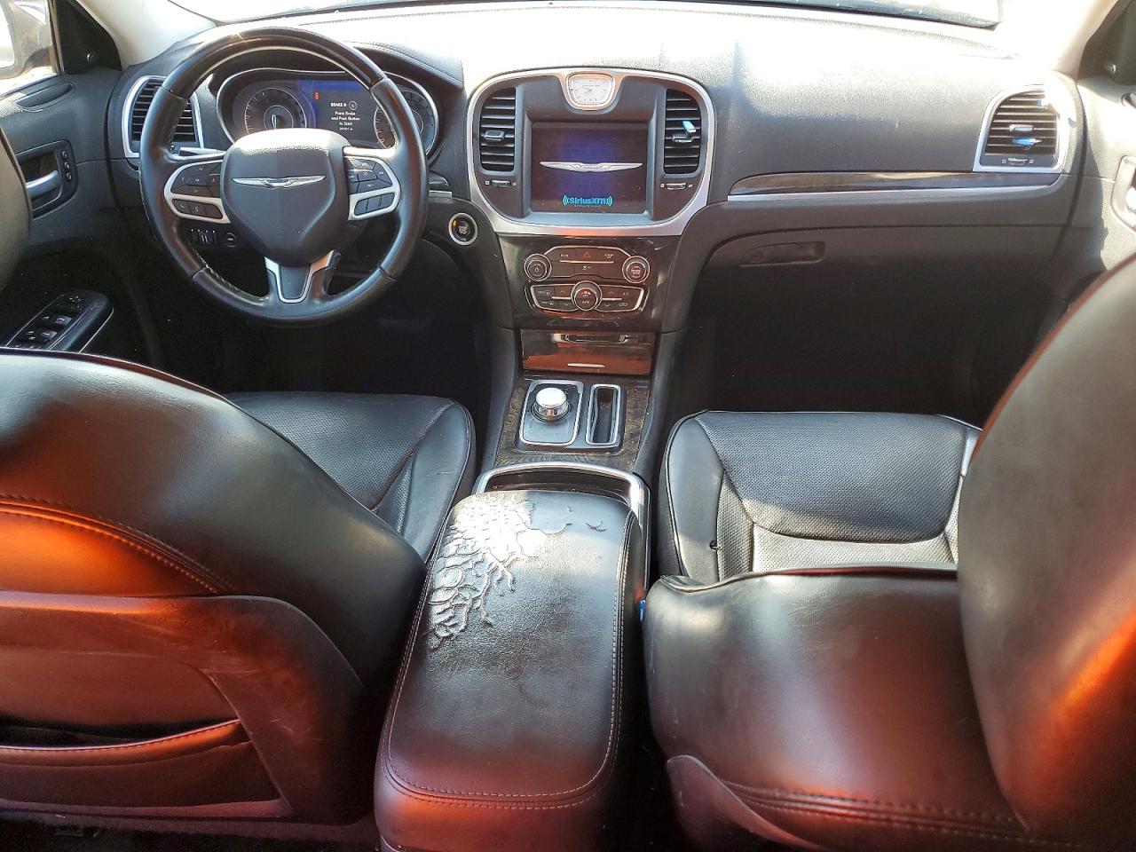 2018 CHRYSLER 300