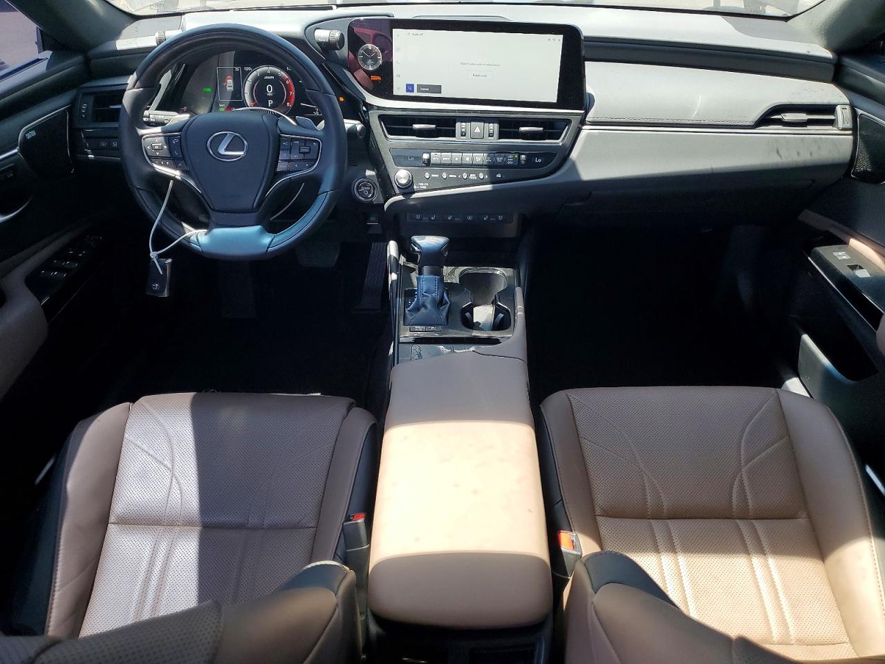 2025 LEXUS ES300