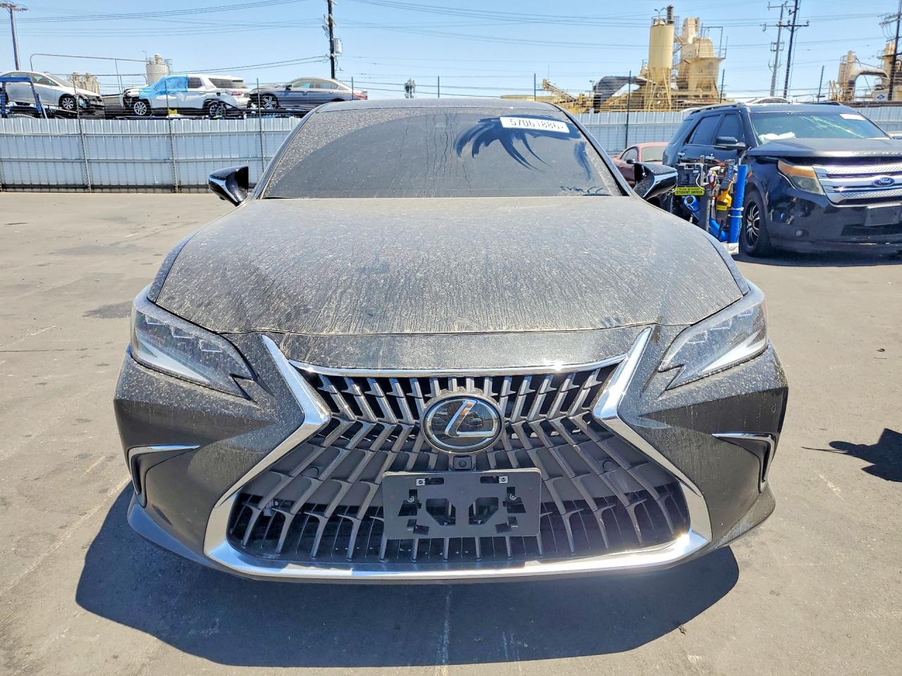 2025 LEXUS ES300