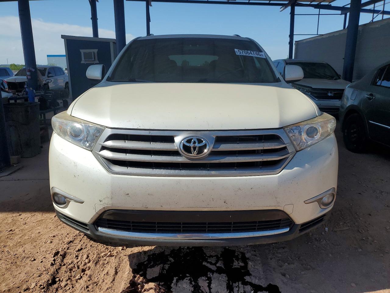 2013 TOYOTA HIGHLANDER