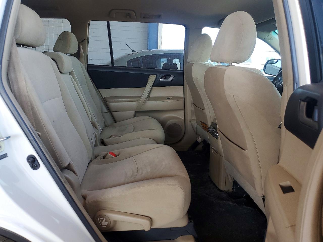 2013 TOYOTA HIGHLANDER