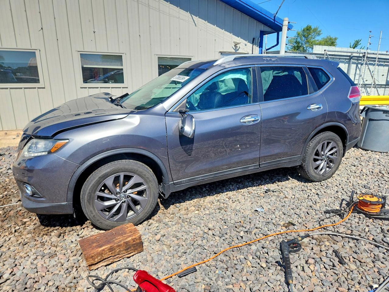 2016 NISSAN ROGUE