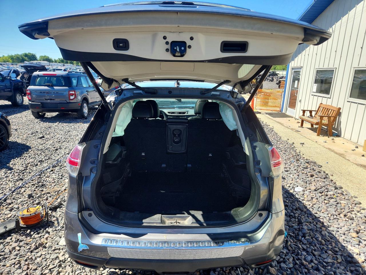 2016 NISSAN ROGUE