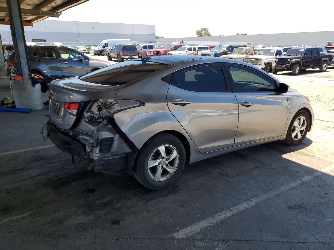 2012 HYUNDAI ELANTRA