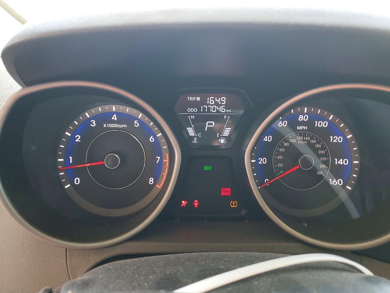 2012 HYUNDAI ELANTRA