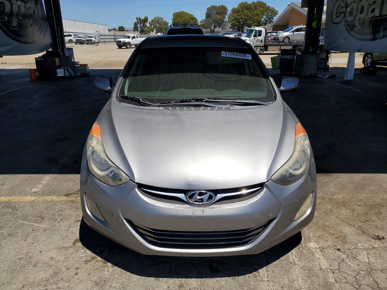 2012 HYUNDAI ELANTRA