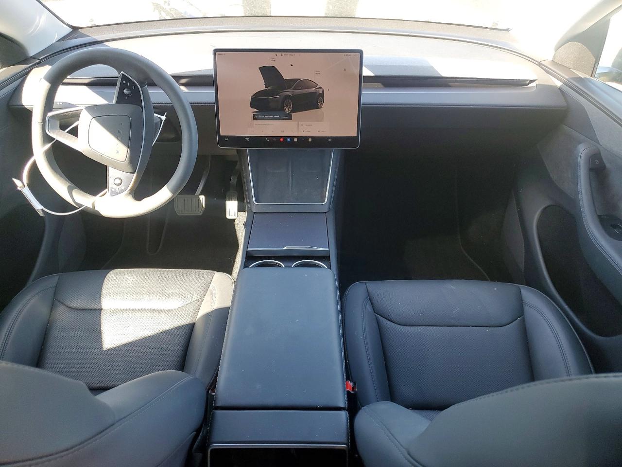 2026 TESLA MODEL Y
