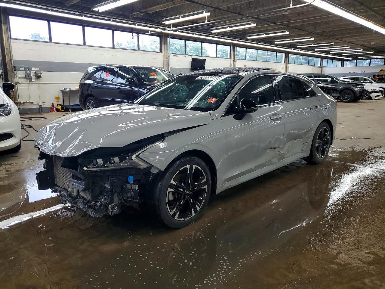 2023 KIA K5