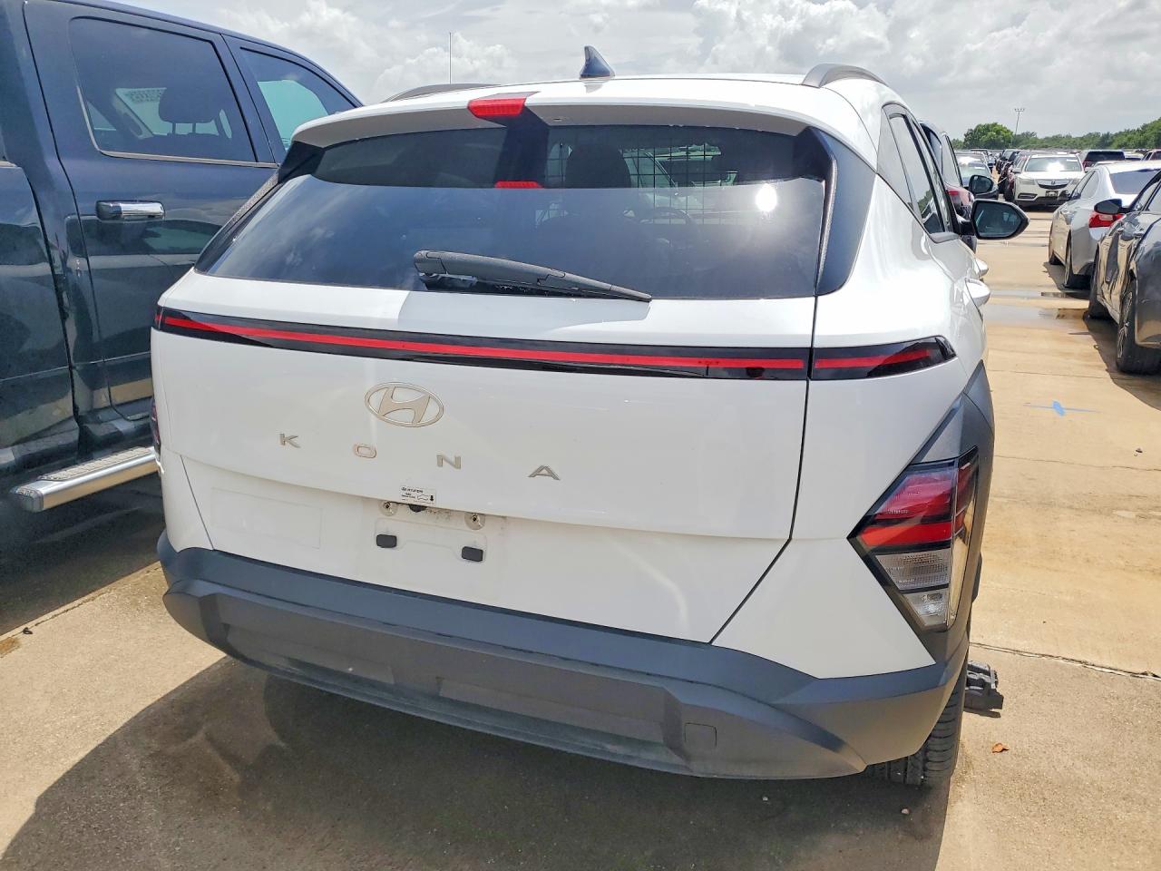 2024 HYUNDAI KONA