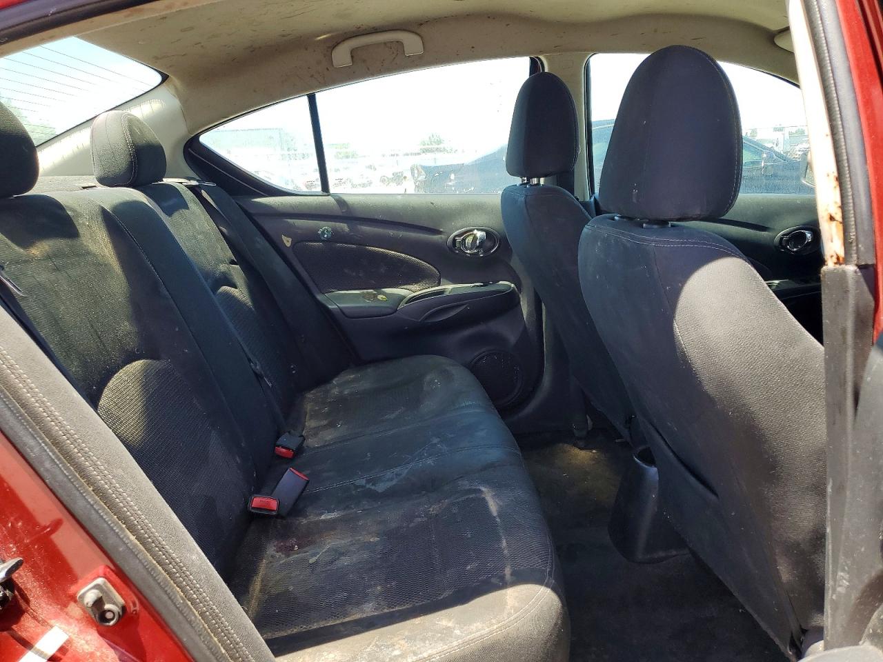 2018 NISSAN VERSA