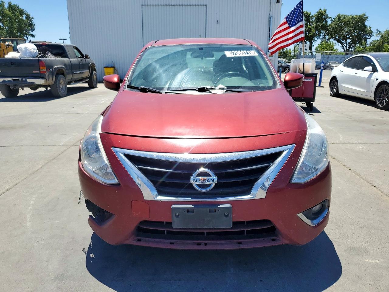 2018 NISSAN VERSA