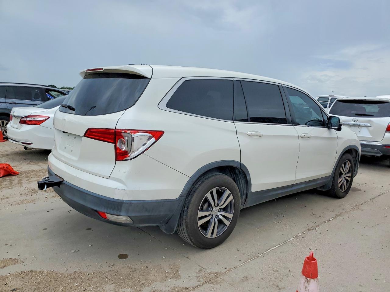 2017 HONDA PILOT