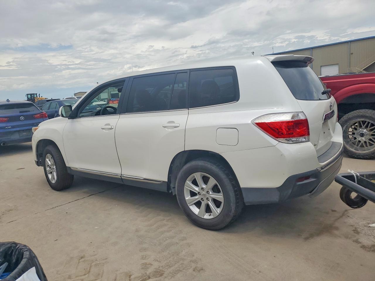 2011 TOYOTA HIGHLANDER