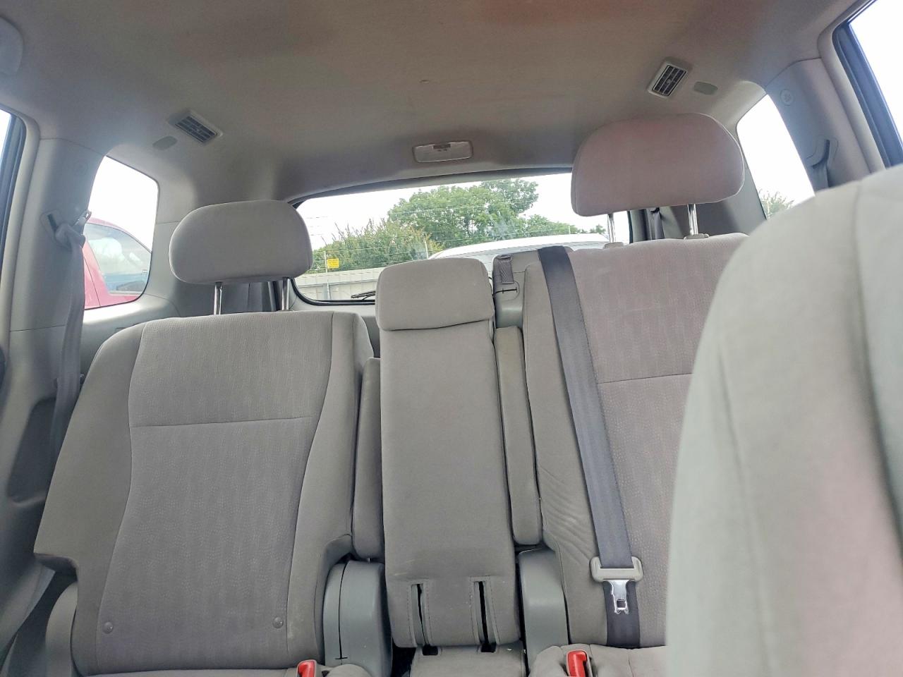 2011 TOYOTA HIGHLANDER
