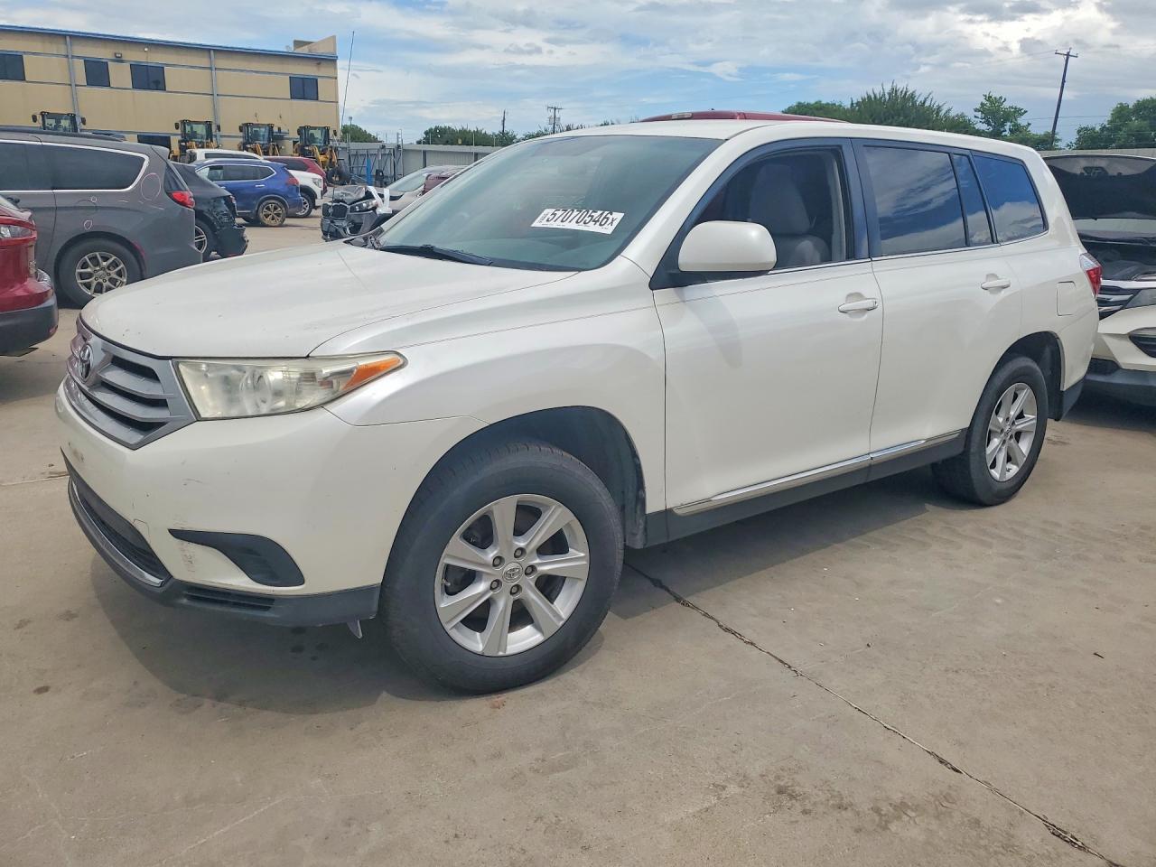 2011 TOYOTA HIGHLANDER