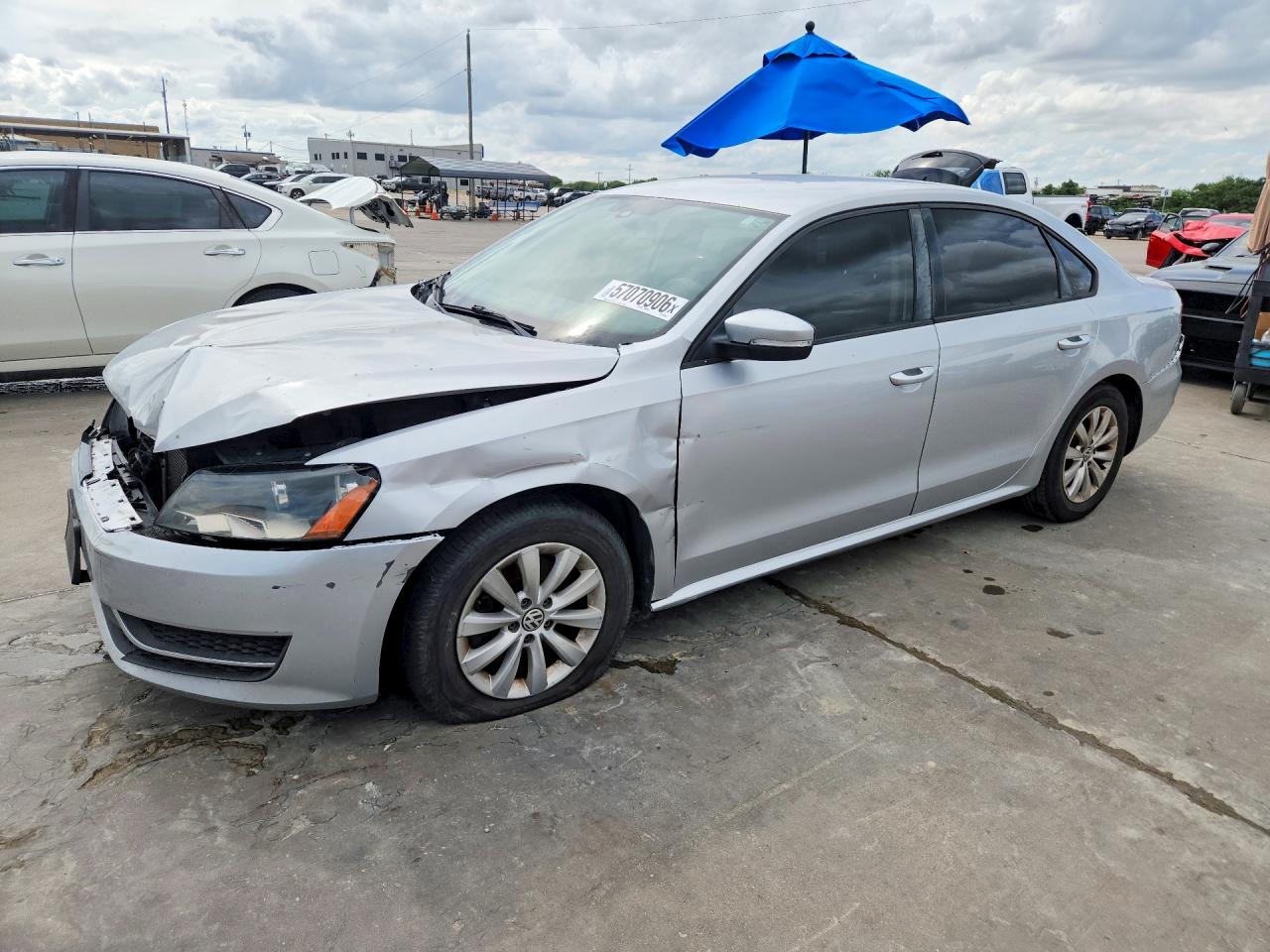 2013 VOLKSWAGEN PASSAT