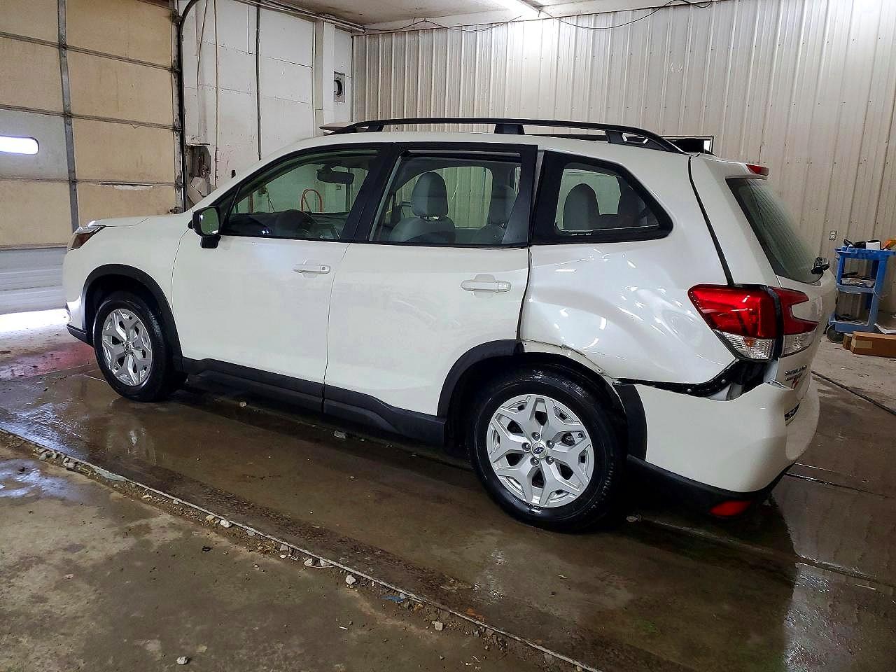 2024 SUBARU FORESTER