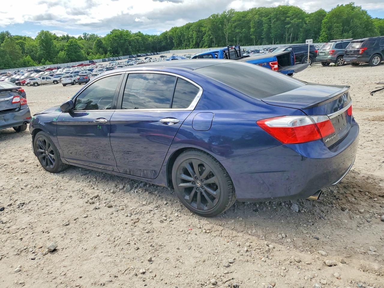 2015 HONDA ACCORD