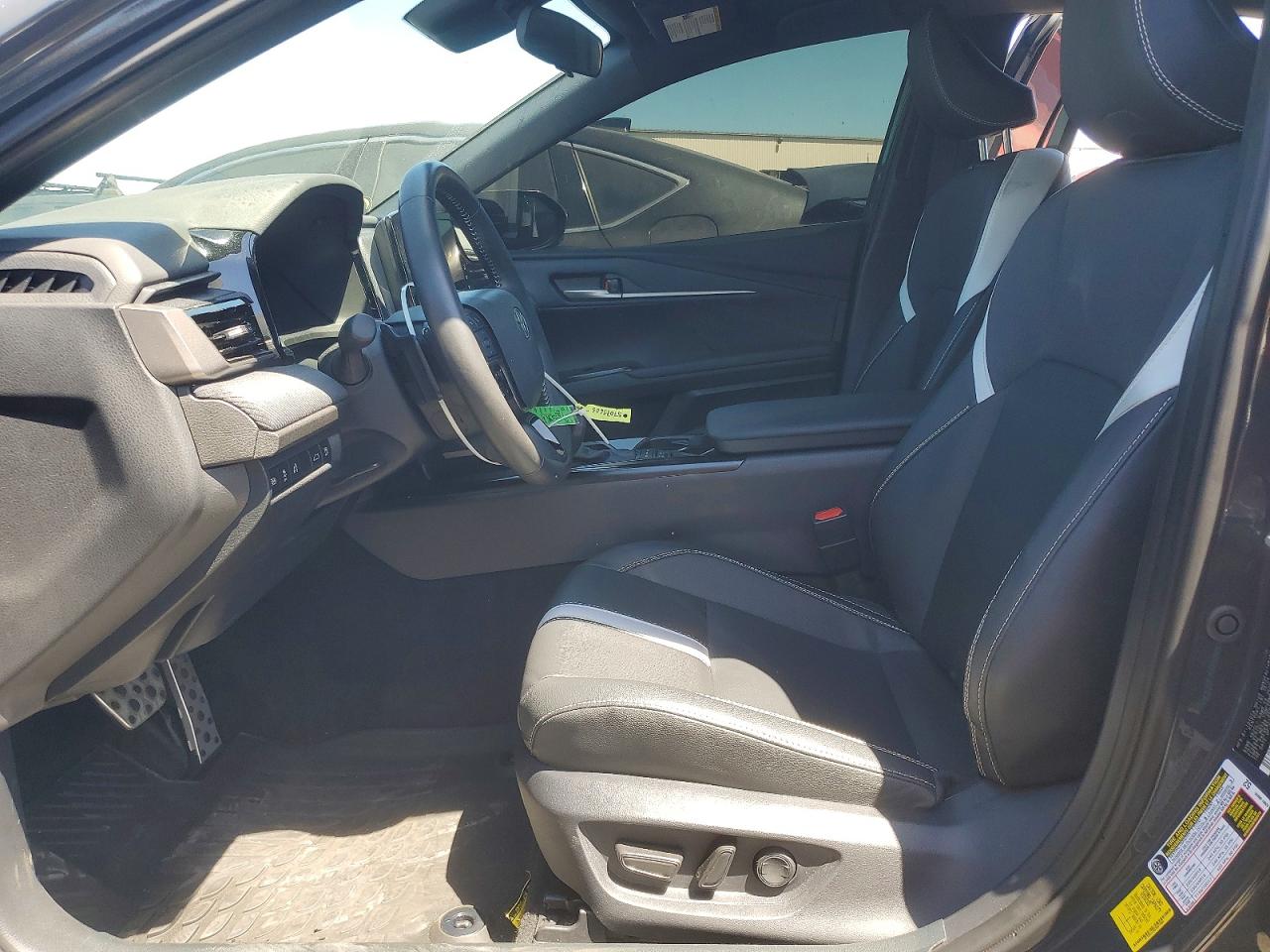 2025 TOYOTA CAMRY