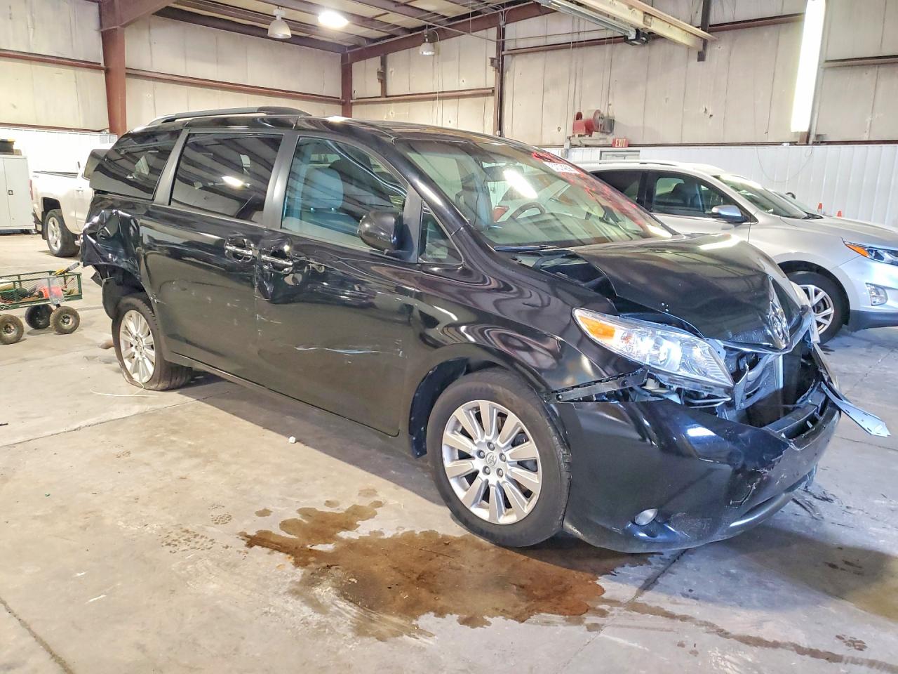 2015 TOYOTA SIENNA