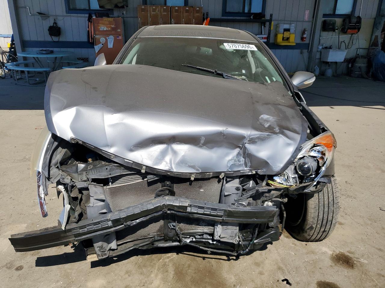 2011 HYUNDAI SONATA