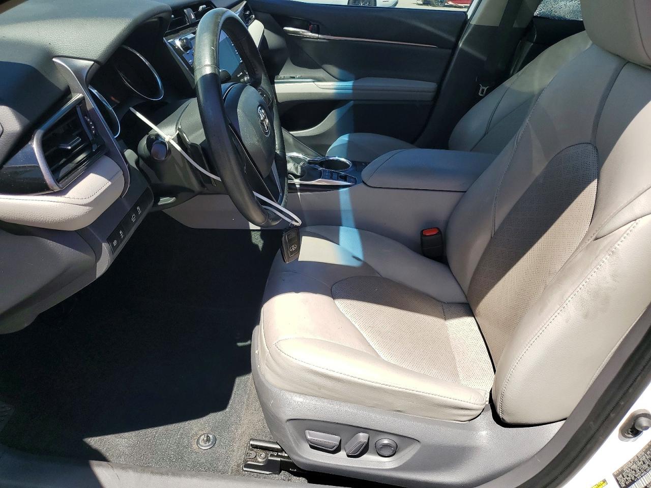 2020 TOYOTA CAMRY