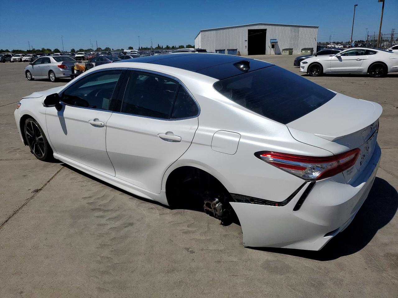 2020 TOYOTA CAMRY