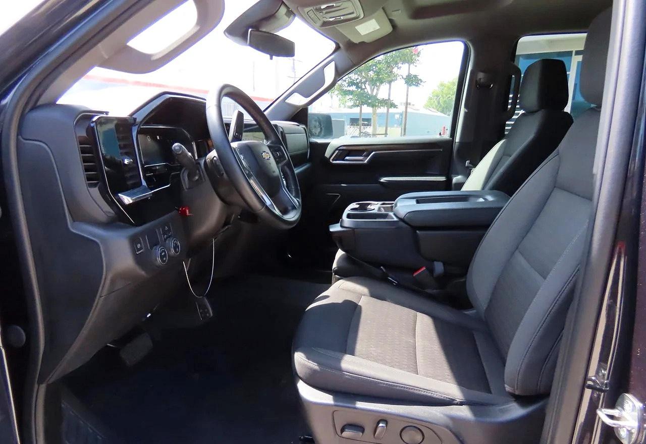 2023 CHEVROLET SILVERADO