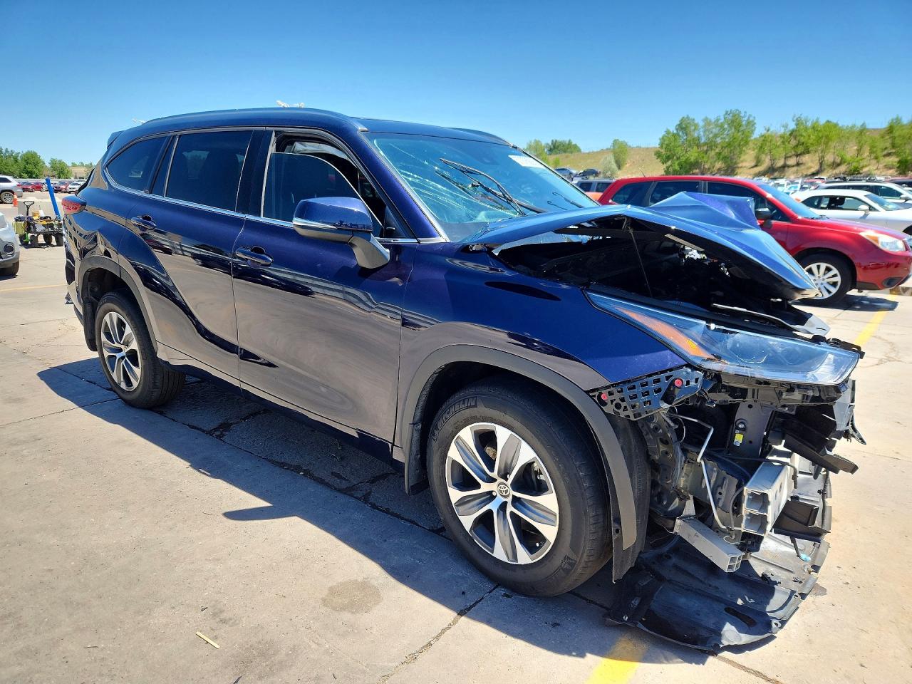2021 TOYOTA HIGHLANDER