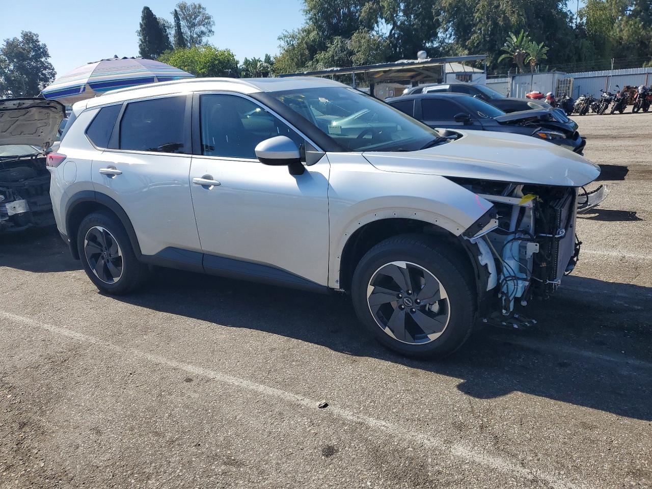 2025 NISSAN ROGUE