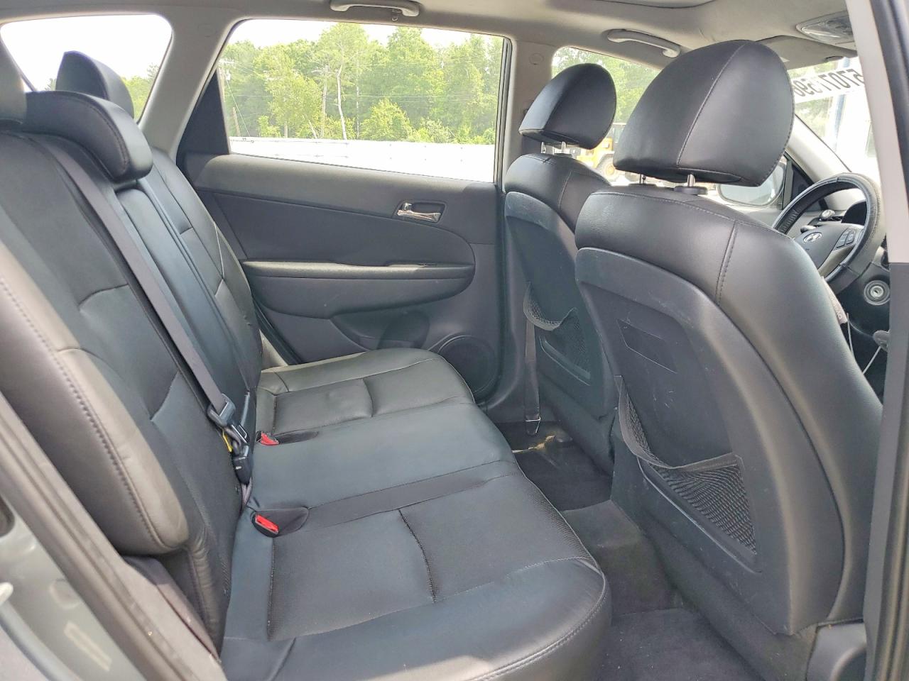 2011 HYUNDAI ELANTRA