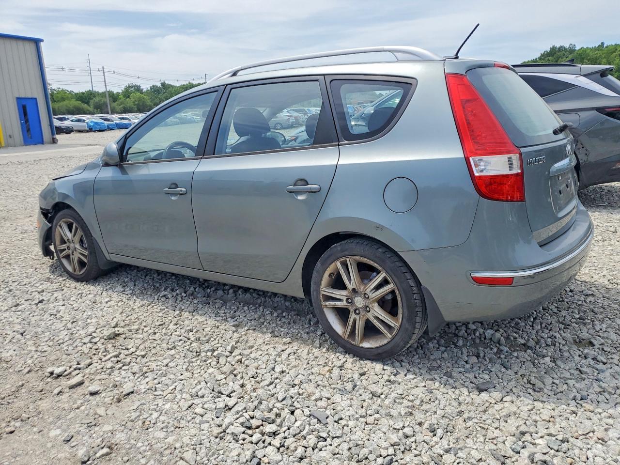 2011 HYUNDAI ELANTRA