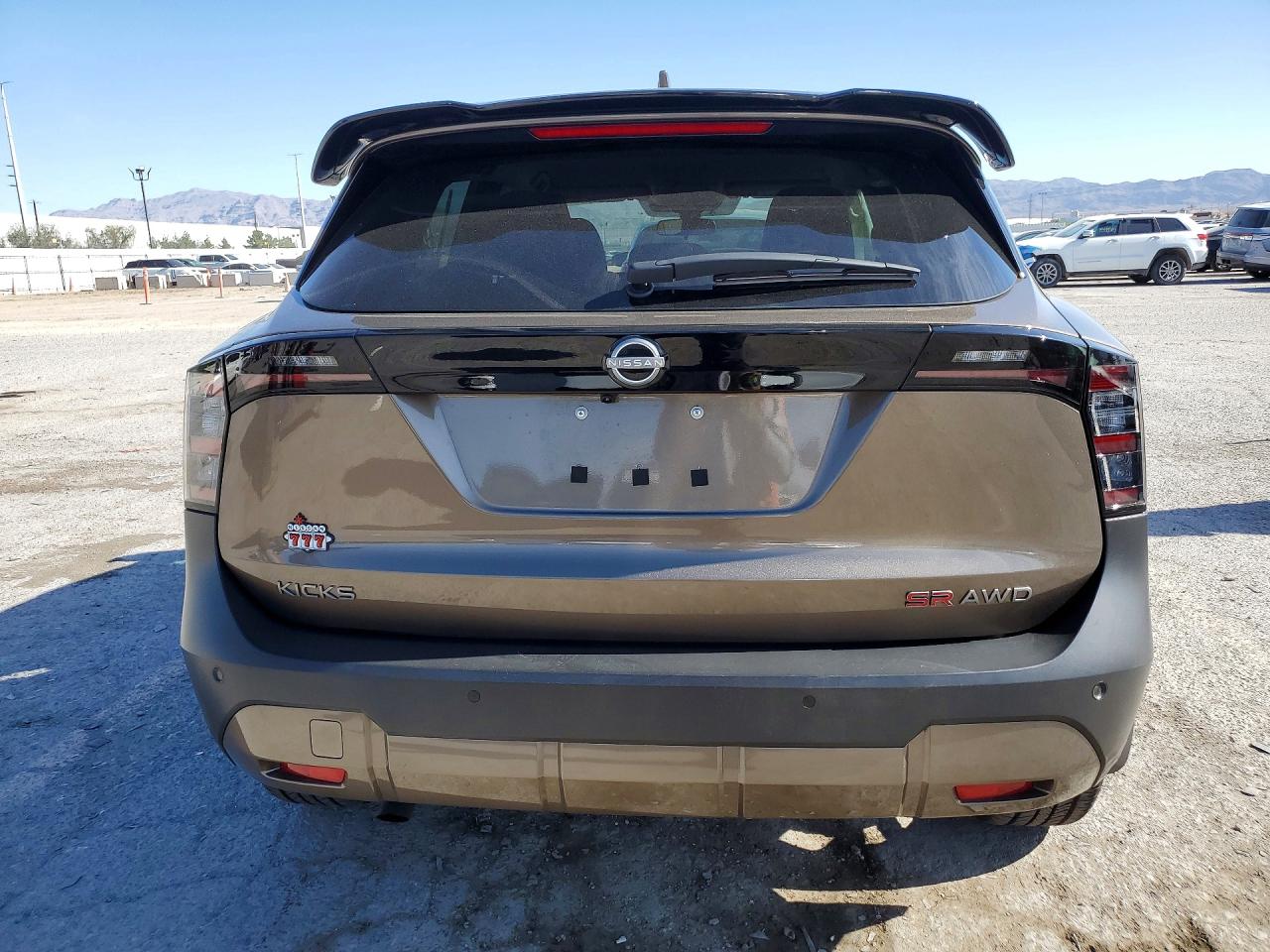 2025 NISSAN KICKS