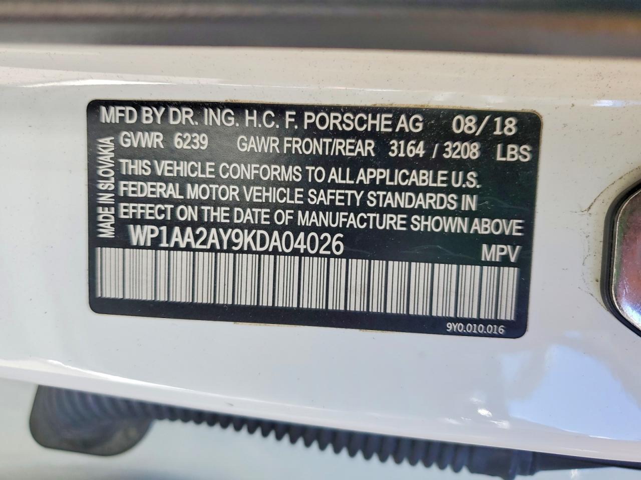 2019 PORSCHE CAYENNE