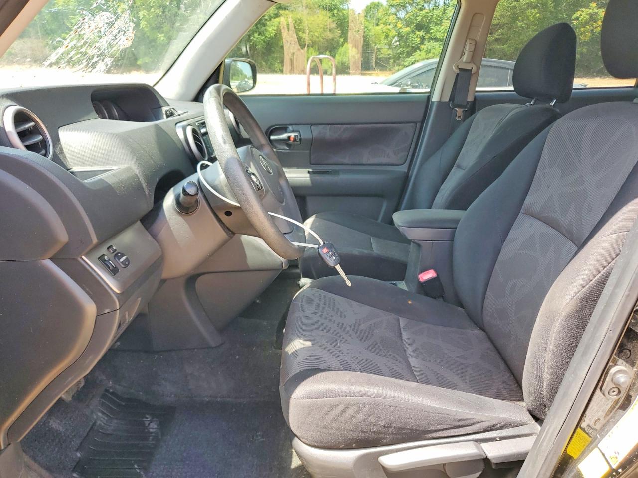 2013 SCION XB