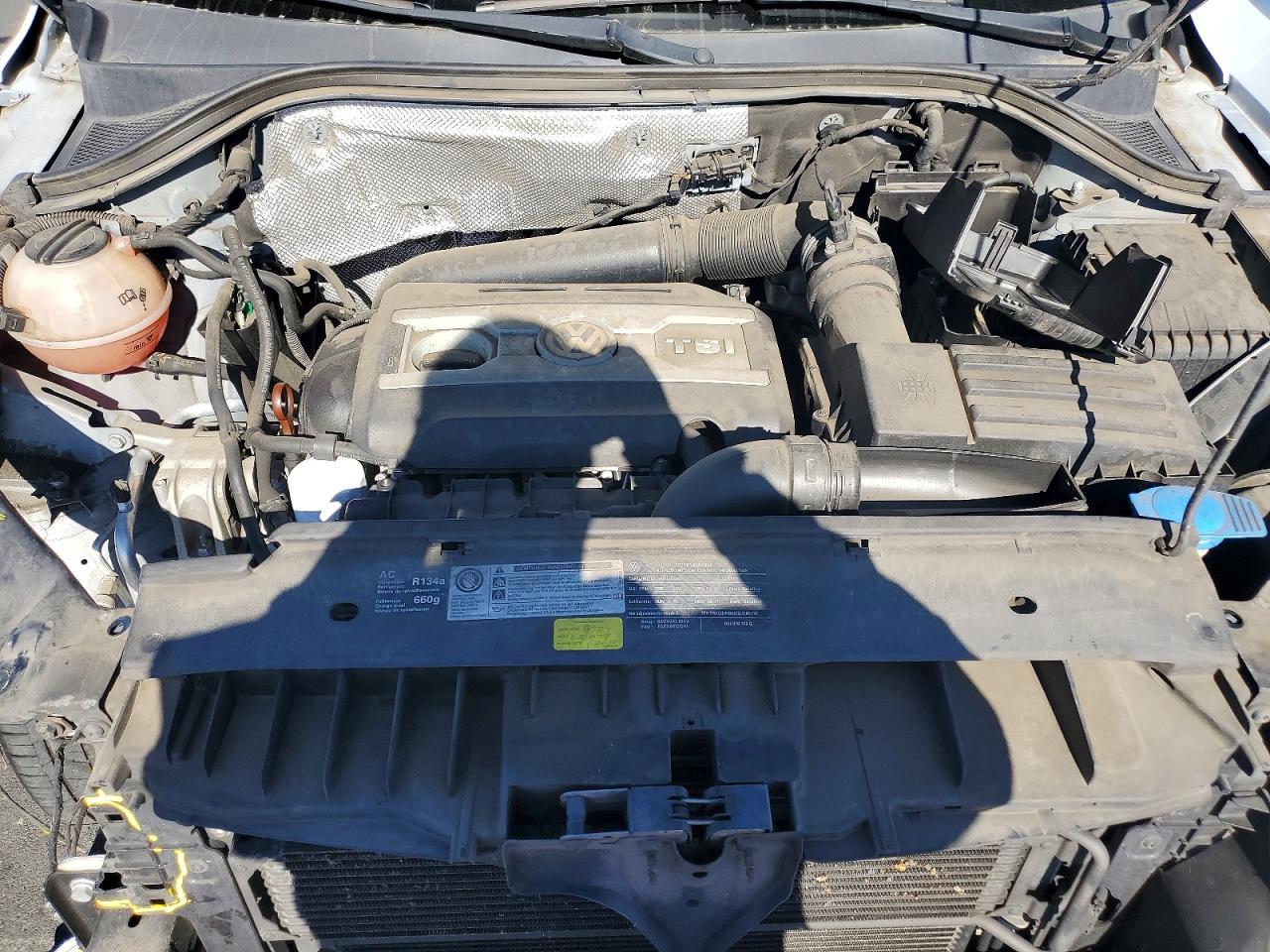 2011 VOLKSWAGEN TIGUAN