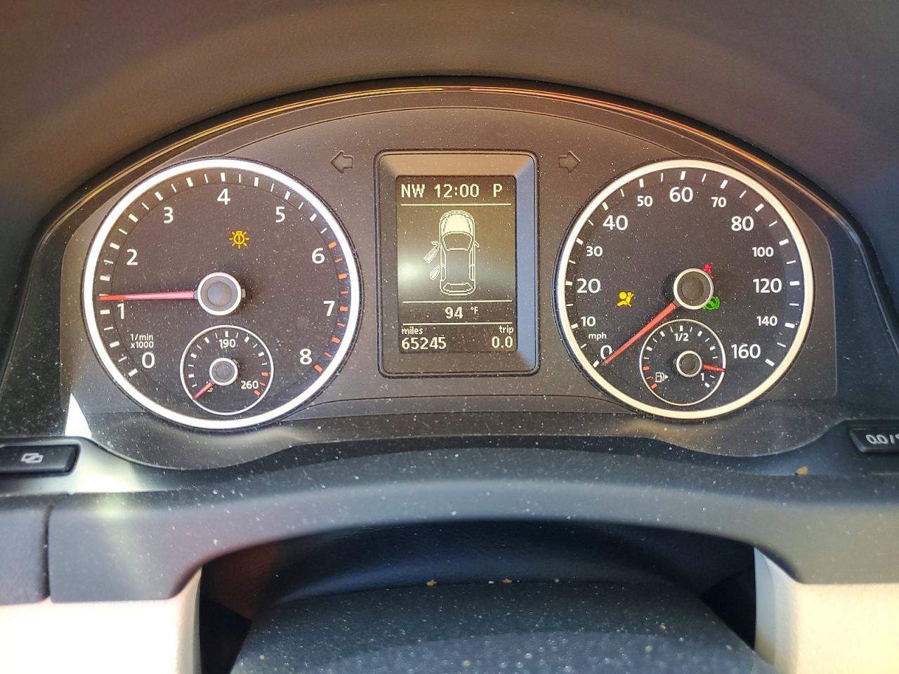 2011 VOLKSWAGEN TIGUAN