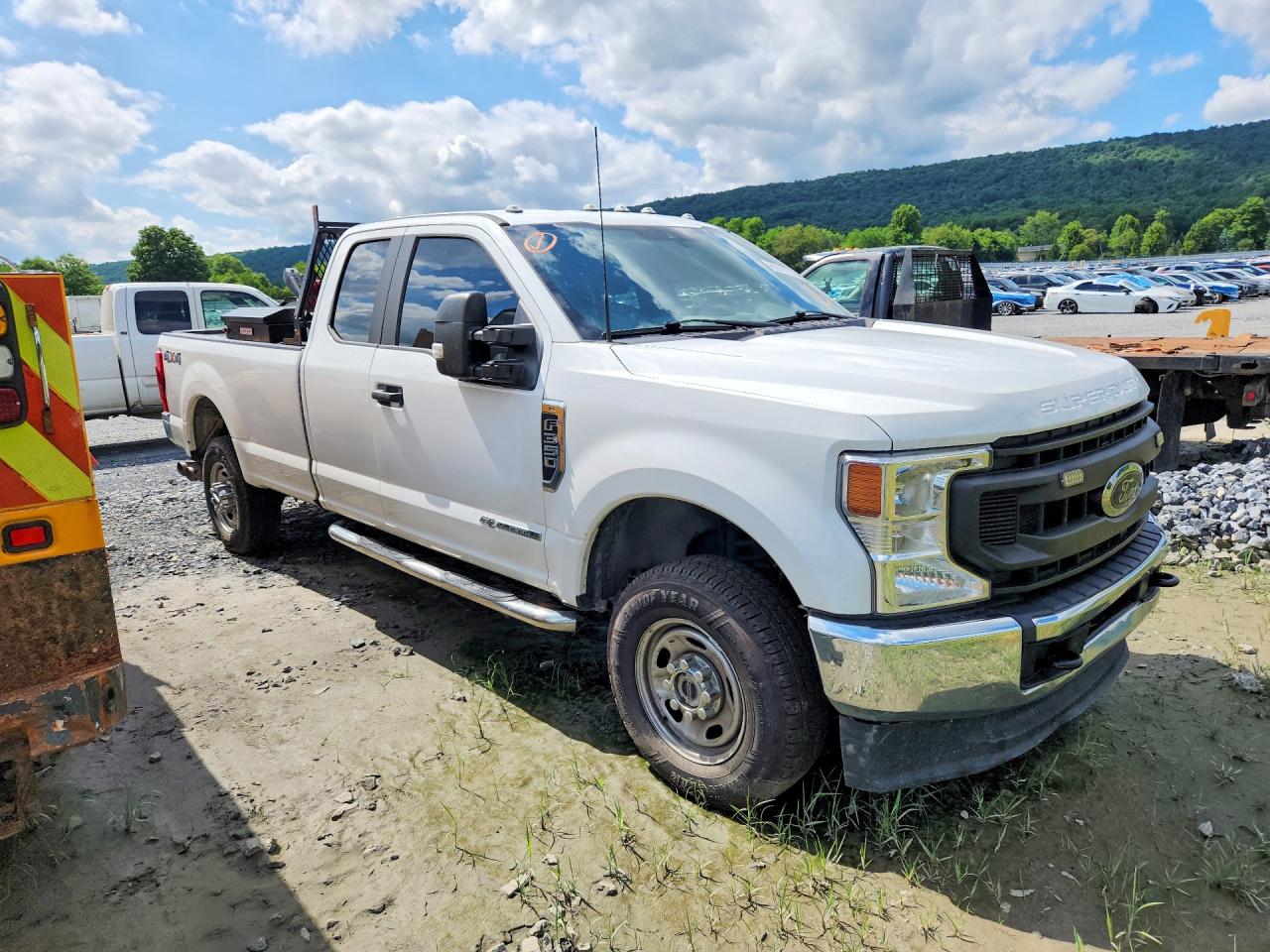 2022 FORD F350