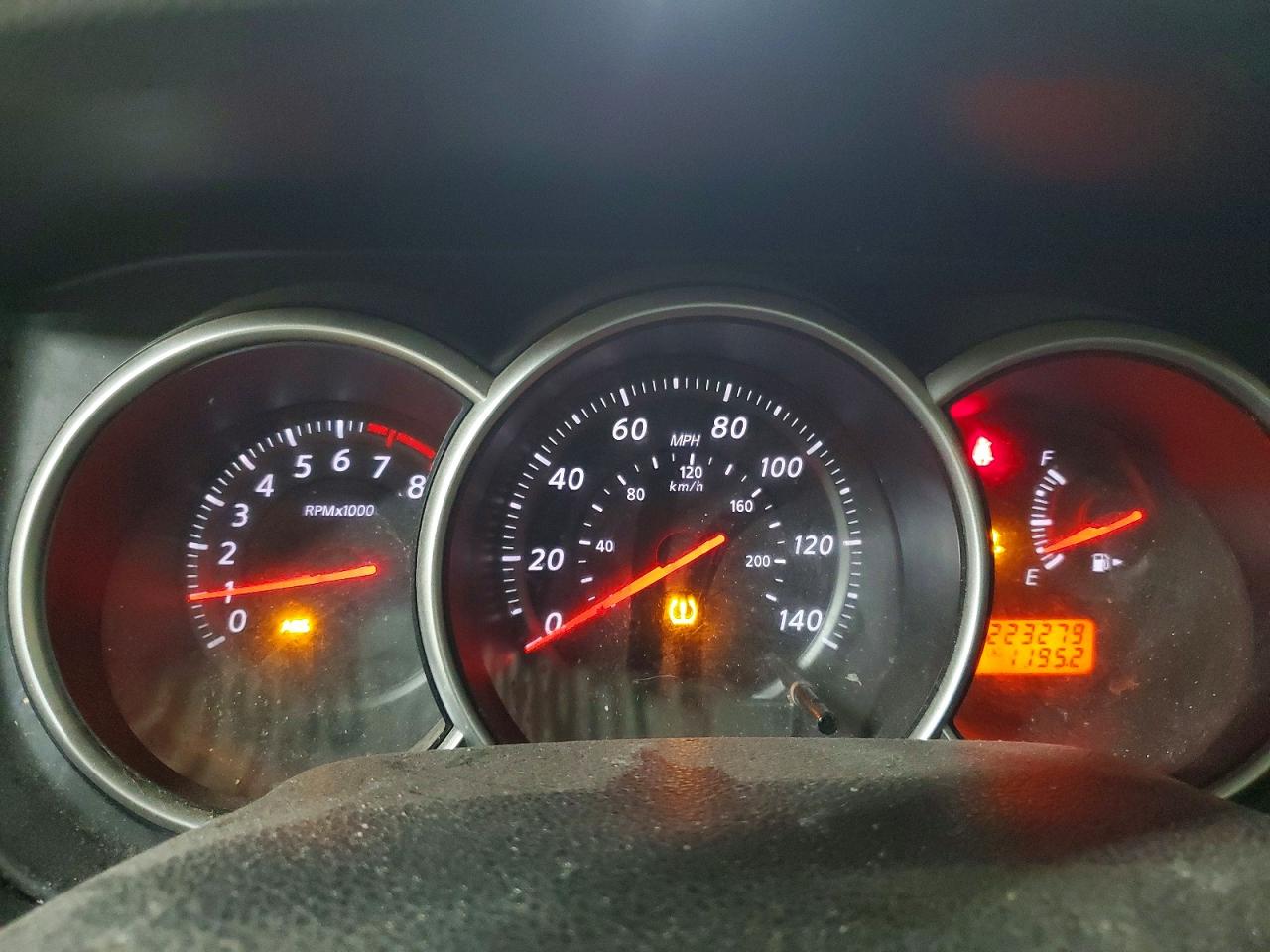 2012 NISSAN VERSA
